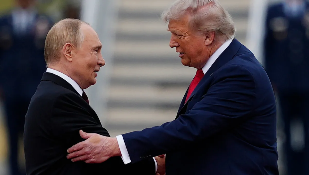Trump says he’ll call Putin ‘very soon’ about suspected Russian plague case  at george magazine