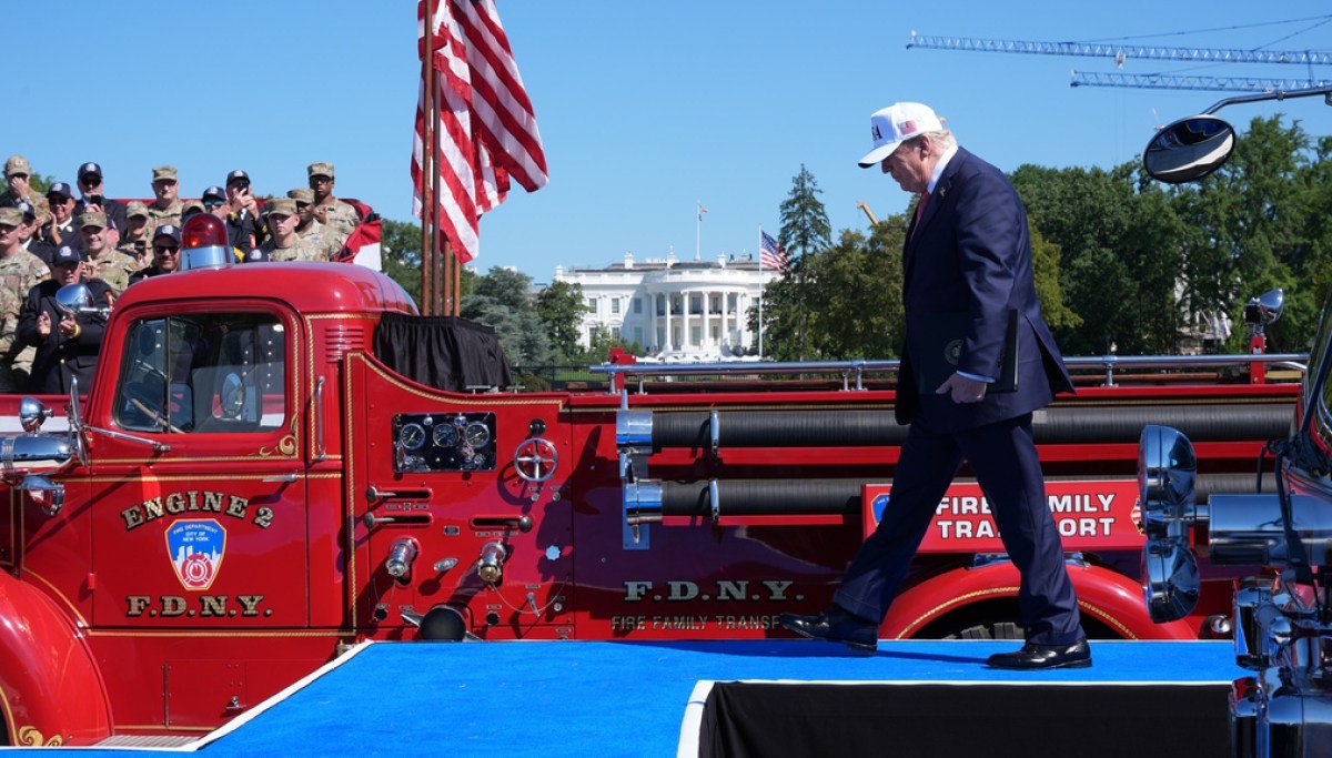 Trump gambles big on midterm elections with convention spotlight  at george magazine