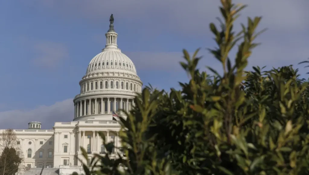 Trump orders Cabinet departments to find solution to DC’s mosquito problem