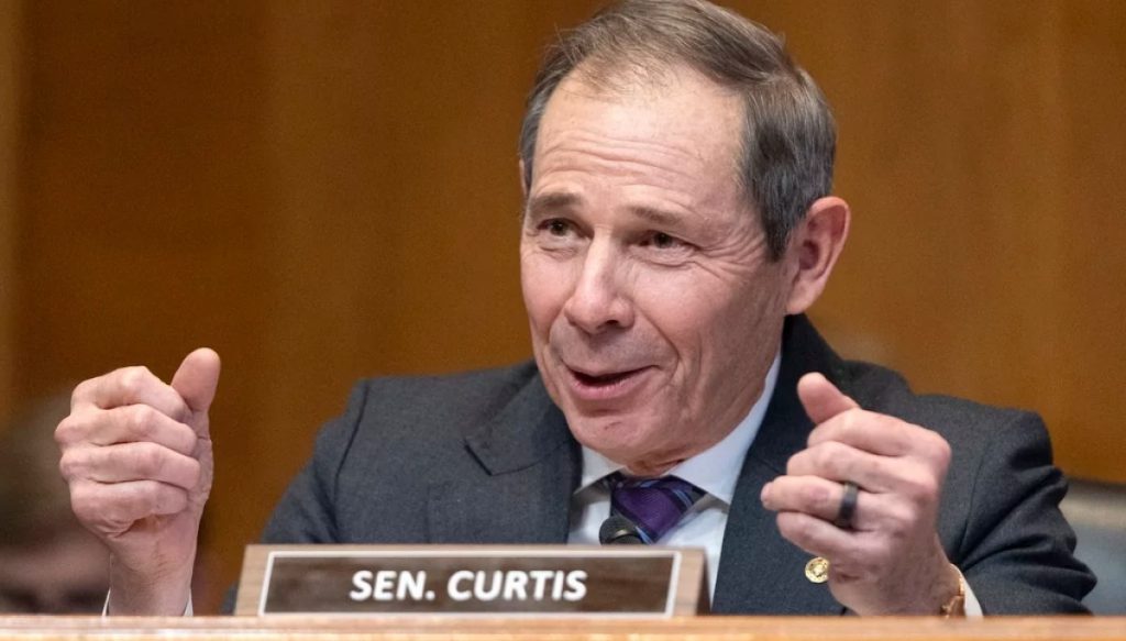 Republican senator calls for Don Jr. and Hunter Biden to be subpoenaed over business dealings