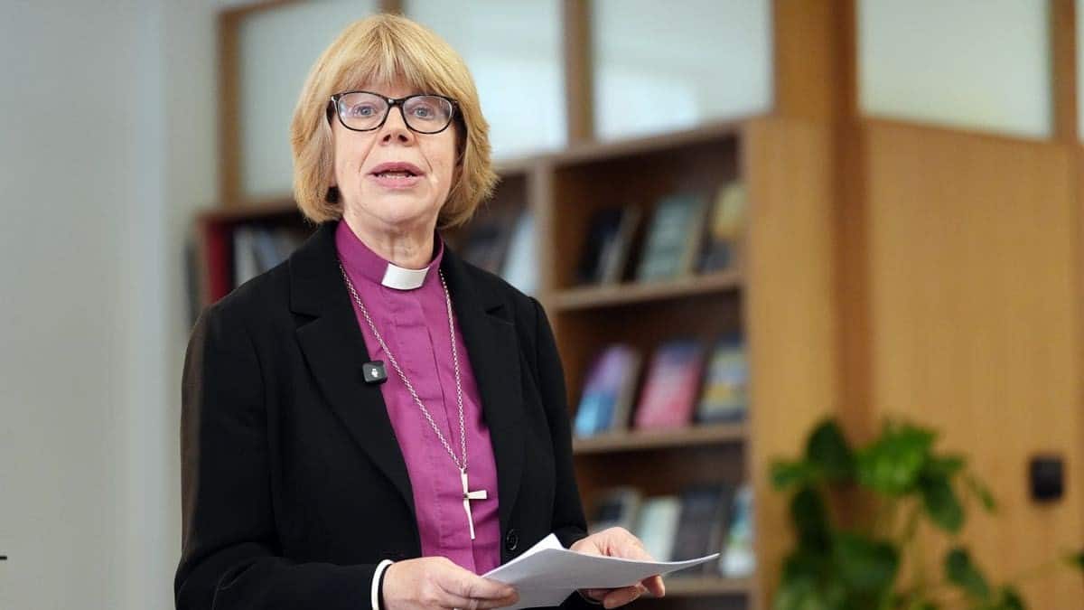 Archbishop of Canterbury withdraws award from Muslim cleric after past Osama bin Laden praise surfaces  at george magazine