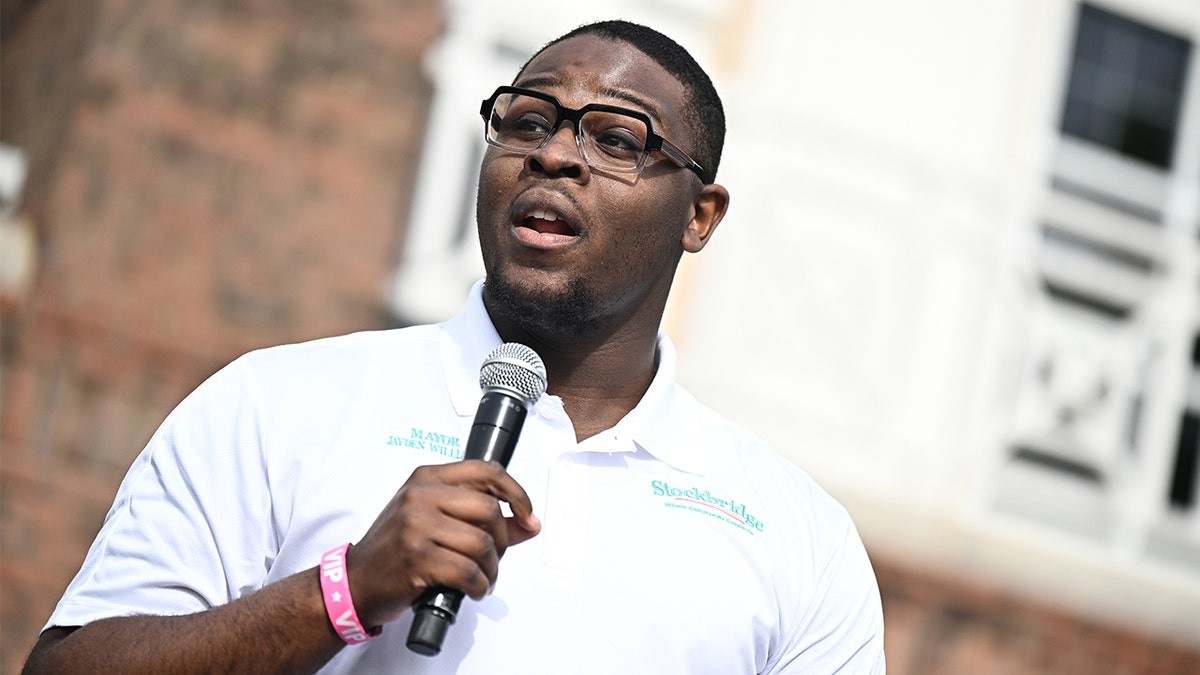 Georgia mayor, 23, ousted 10 months after making history as state’s youngest mayor at george magazine