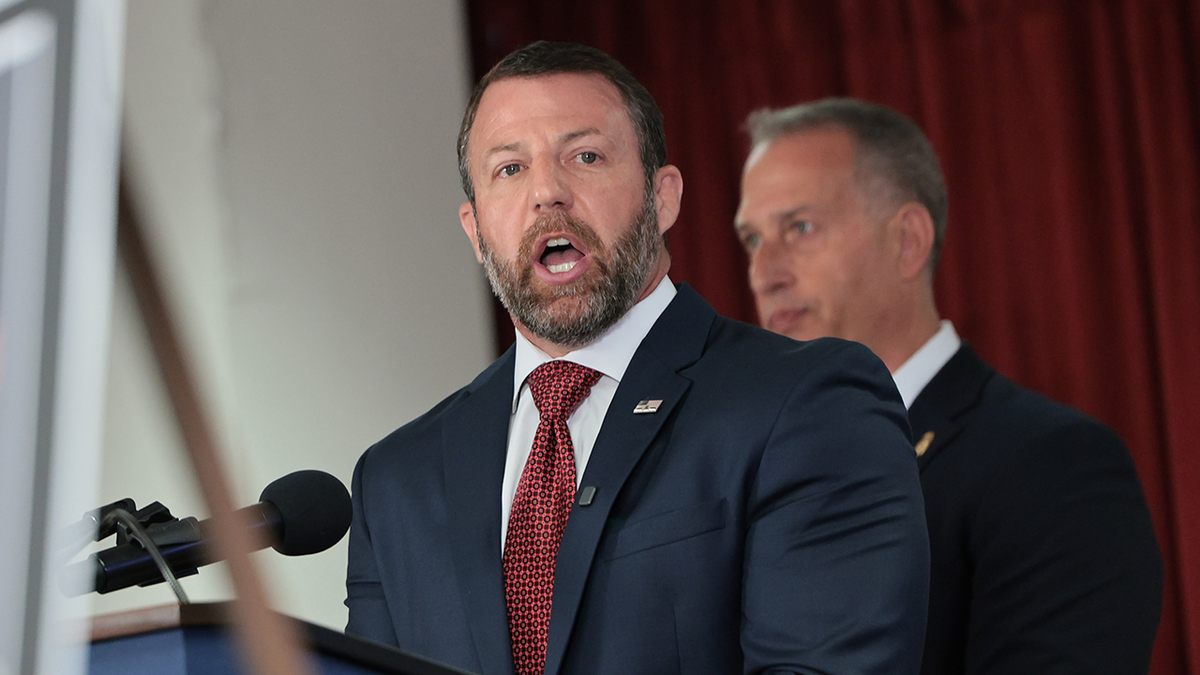 Coast Guard plane with DHS Secretary Markwayne Mullin on board makes emergency landing after engine failure at george magazine