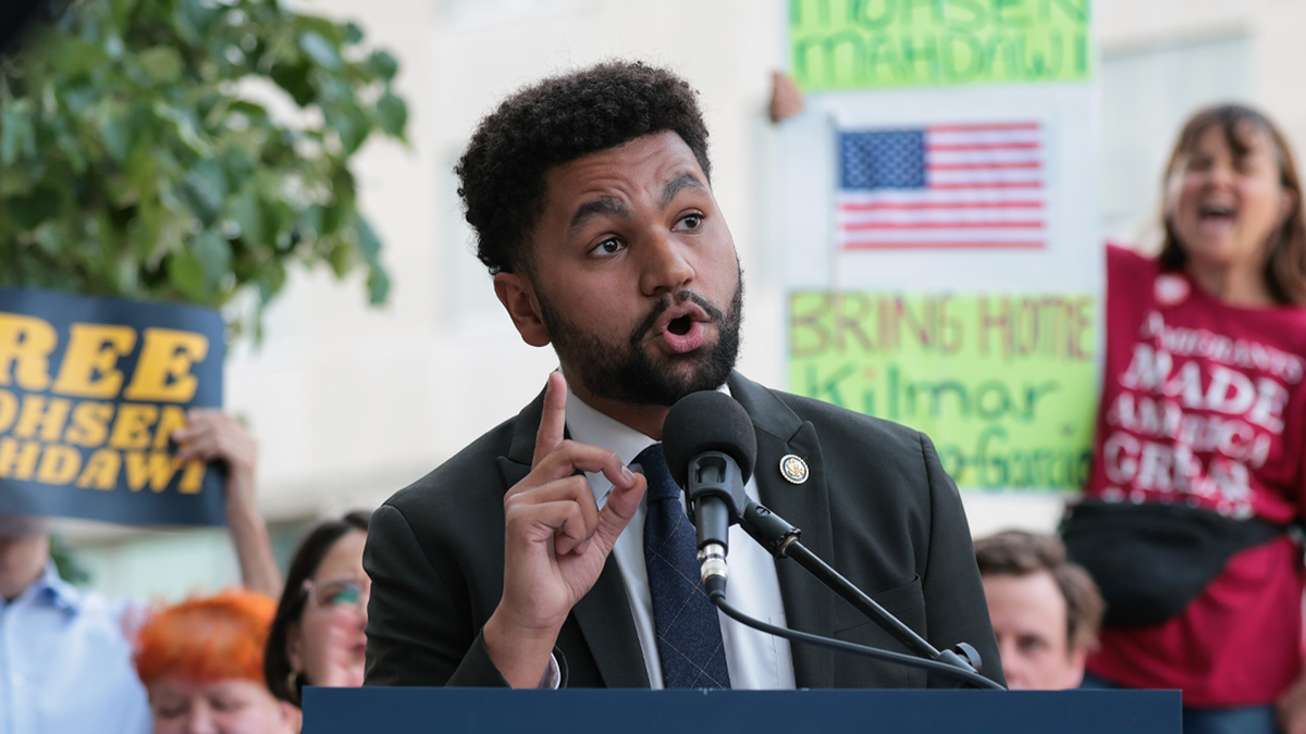 Gen Z Democratic lawmaker spars with Baby Boomers over whether American Dream is dead  at george magazine