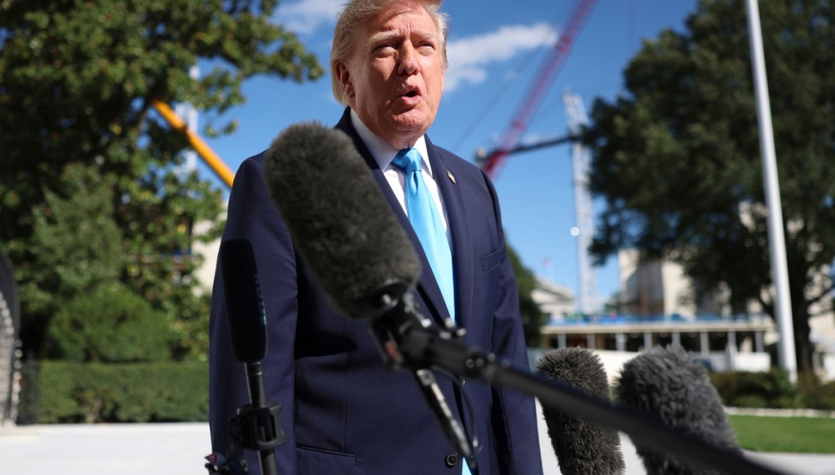 Trump says US is ‘willing to help’ with potential plague outbreak in Russia  at george magazine