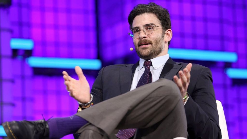 Hasan Piker defends using incendiary terms like ‘inbred’ or ‘Zionist pig’ against opponents
