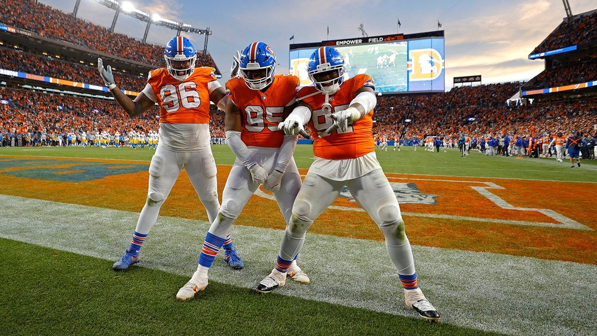 Broncos throwback Orange Crush uniforms meet Seahawks throwback royal blue in rare NFL color vs color game  at george magazine