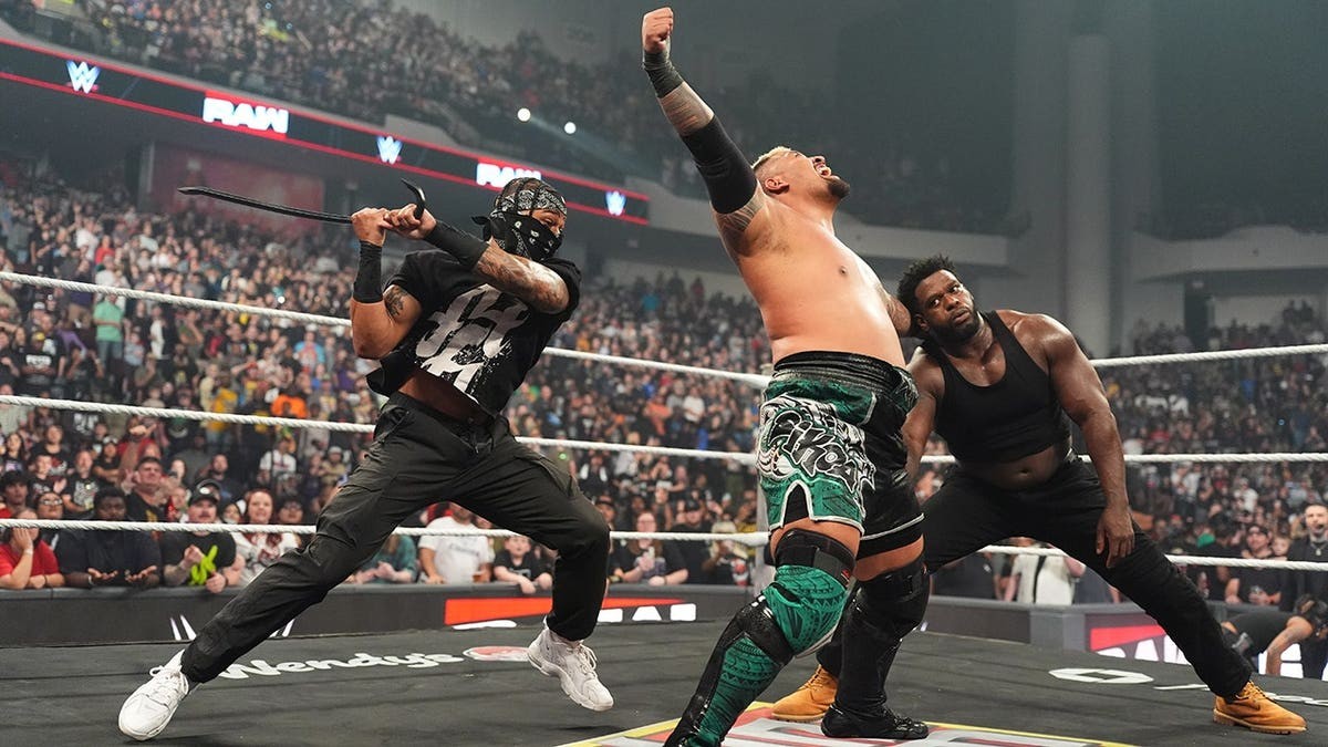 WWE's Carmelo Hayes lays down vicious attack on Solo Sikoa, aligns himself with fearsome 946 faction at george magazine