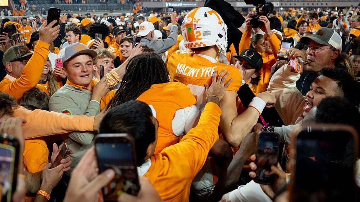Tennessee beat Alabama, smoked cigars and helped fund Kalen DeBoer’s NIL fund with $500K field-storming fine  at george magazine
