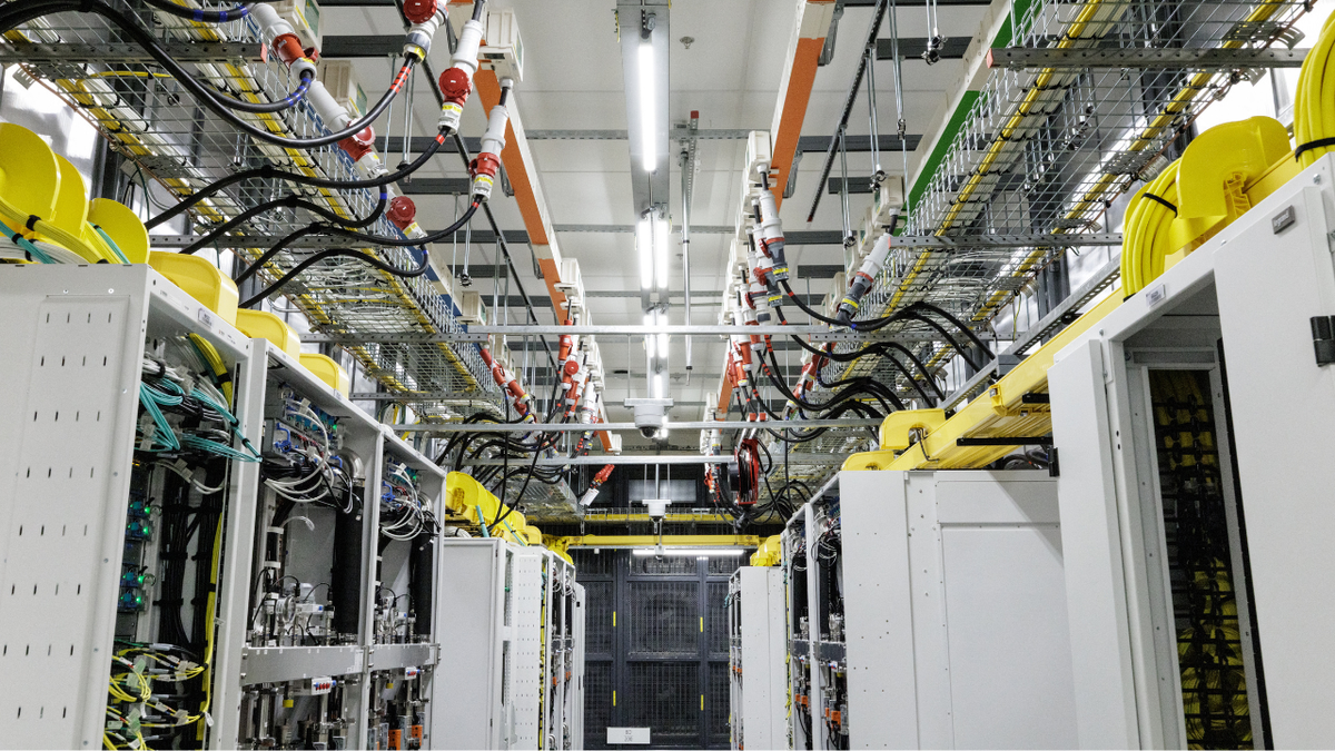 It took 3 months to get inside this massive Texas data center — here’s what we saw  at george magazine