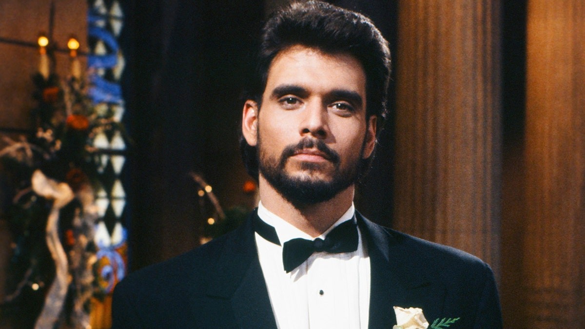 'Days of Our Lives' star Robert Kelker-Kelly ignored alarming symptoms before sudden death: police report at george magazine