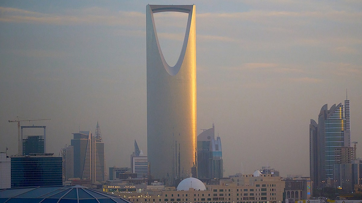 Saudi Arabia on edge: Iconic Kingdom Centre sends workers home amid Houthi attacks at george magazine
