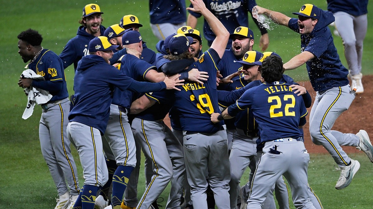 Brewers win World Series for first time in franchise history with Game 5 victory over Rays  at george magazine