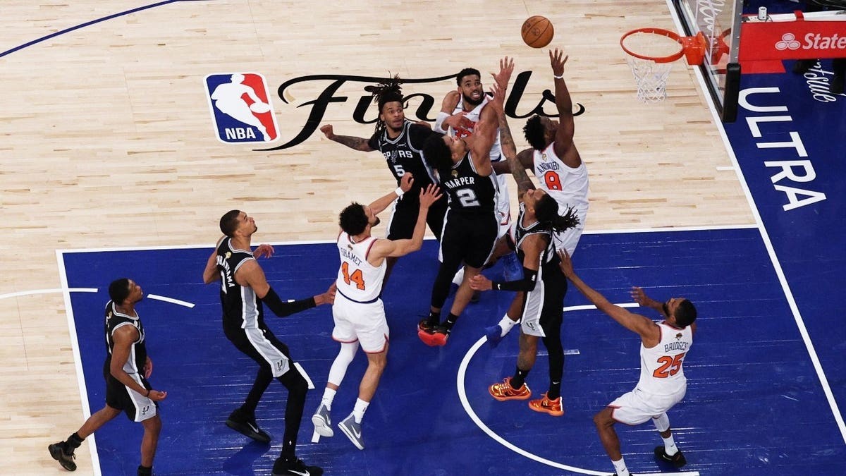 Knicks fan recreates OG Anunoby's signature Game 4 tip-in with skeletons in iconic Halloween setup  at george magazine