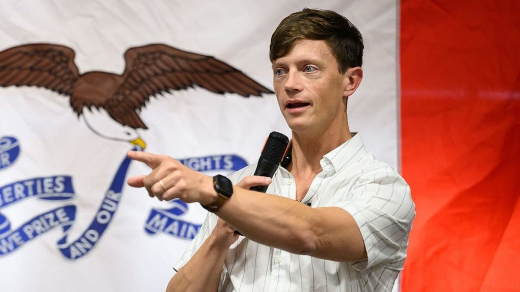 Drag queens, trans pastor, abortion rallies: Inside Dem governor hopeful’s progressive church
