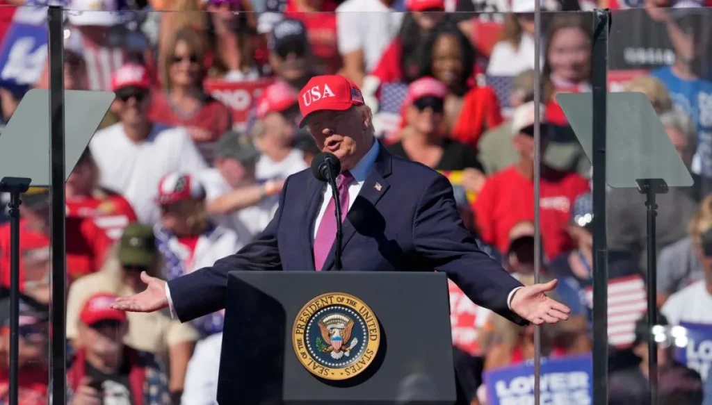 Trump and Democrats make the election about Trump