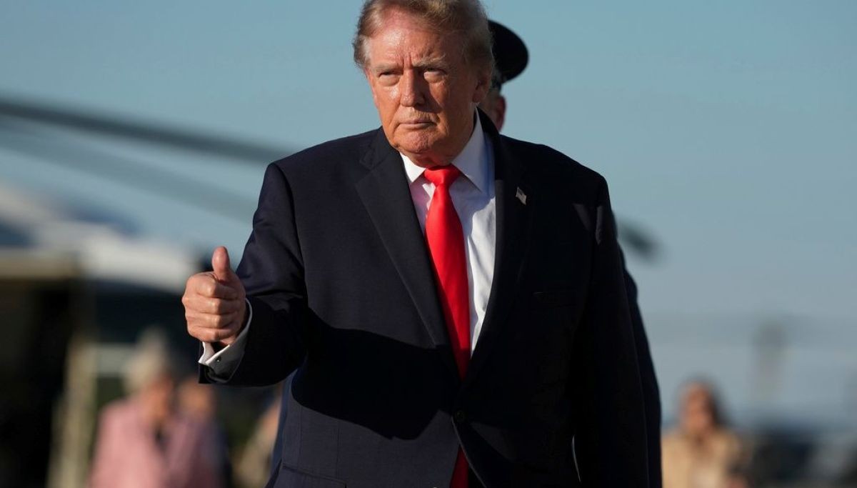 WATCH LIVE: Trump holds rally in Daytona Beach  at george magazine