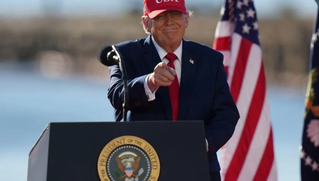 WATCH LIVE: Trump speaks at rally in Syracuse, New York