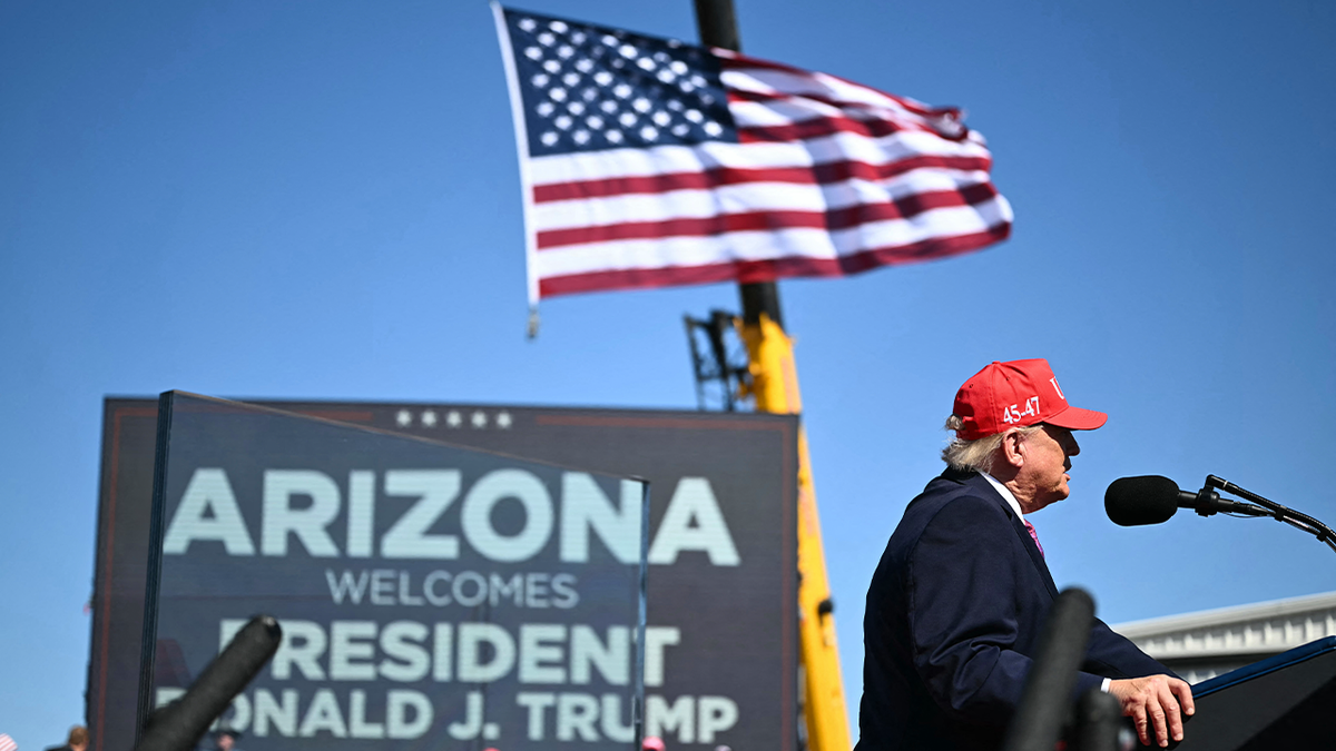 Trump torches Democrats at Arizona rally, warns they will ‘destroy our country’ ahead of midterms  at george magazine