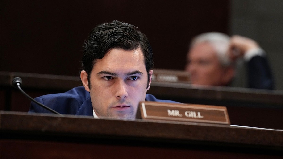 Dem senator's hiring announcement sparks GOP eruption over who is encouraged to apply: 'Blatantly illegal'  at george magazine